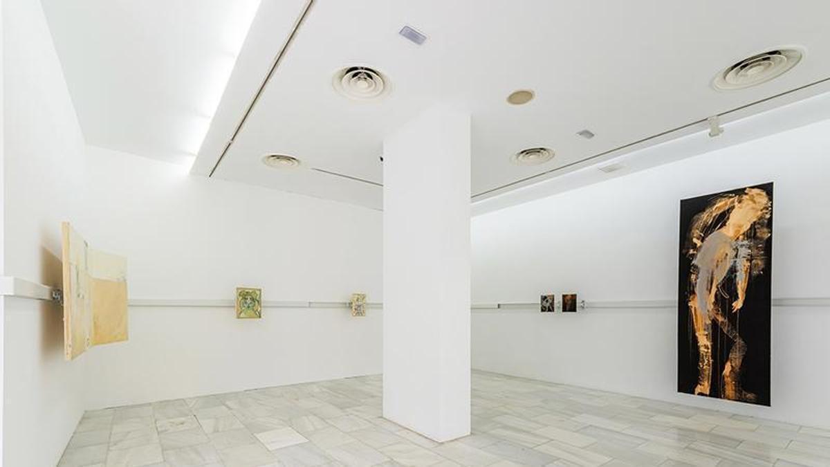 Vista de sala de la exposición Nueva-Vieja Pintura.