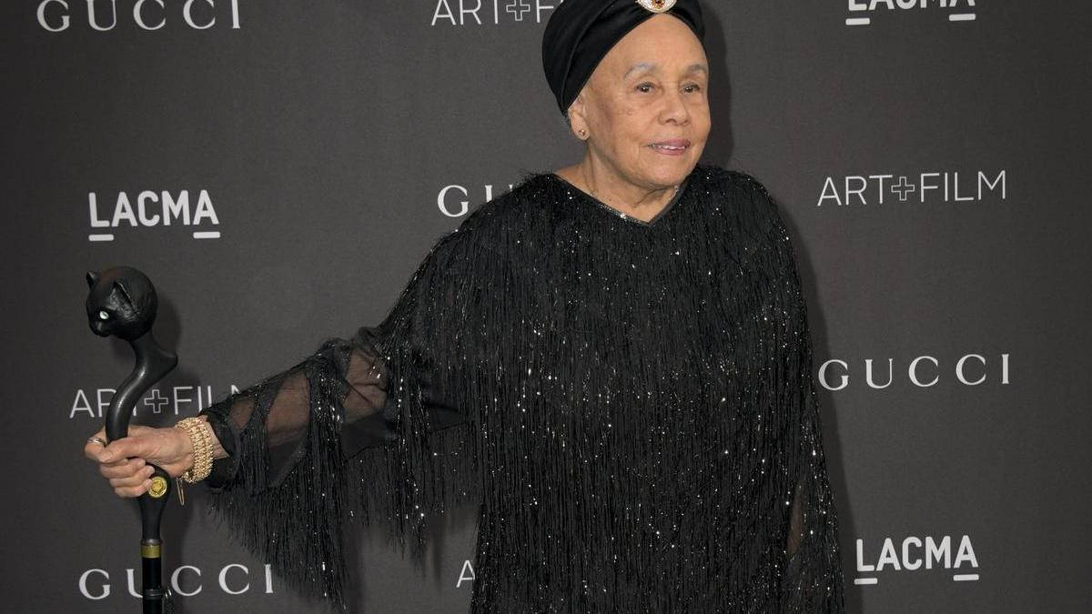 Muere Betye Saar, la artista que exploró la dolorosa historia del racismo en EE.UU.