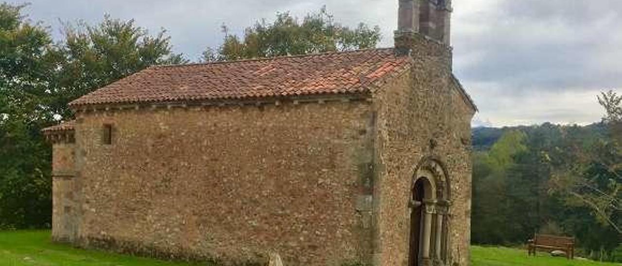 Iglesia románica de San Esteban de los Caballeros, en Aramil.