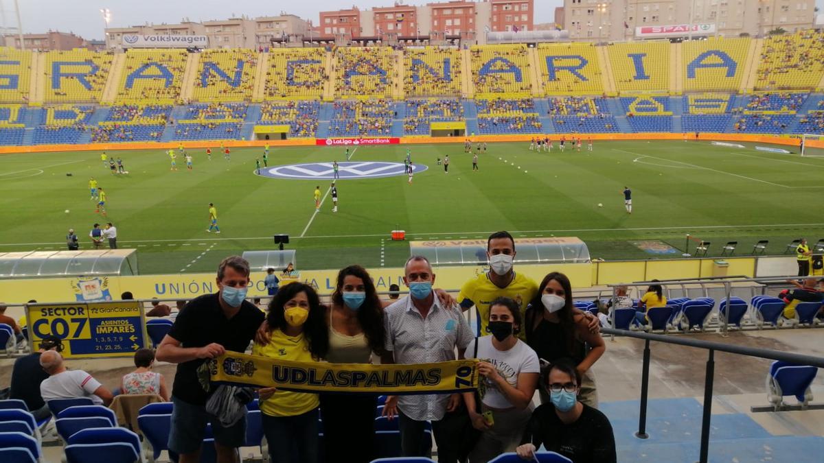 Público en el Estadio de Gran Canaria este domingo.