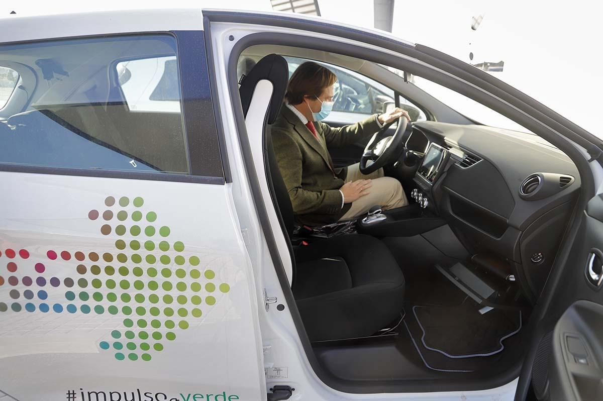 Los nuevos vehículos 100% eléctricos de la Junta de Andalucía en Córdoba