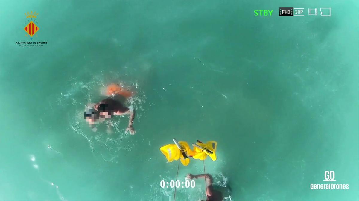 Último rescate con dron en la playa de Sagunt