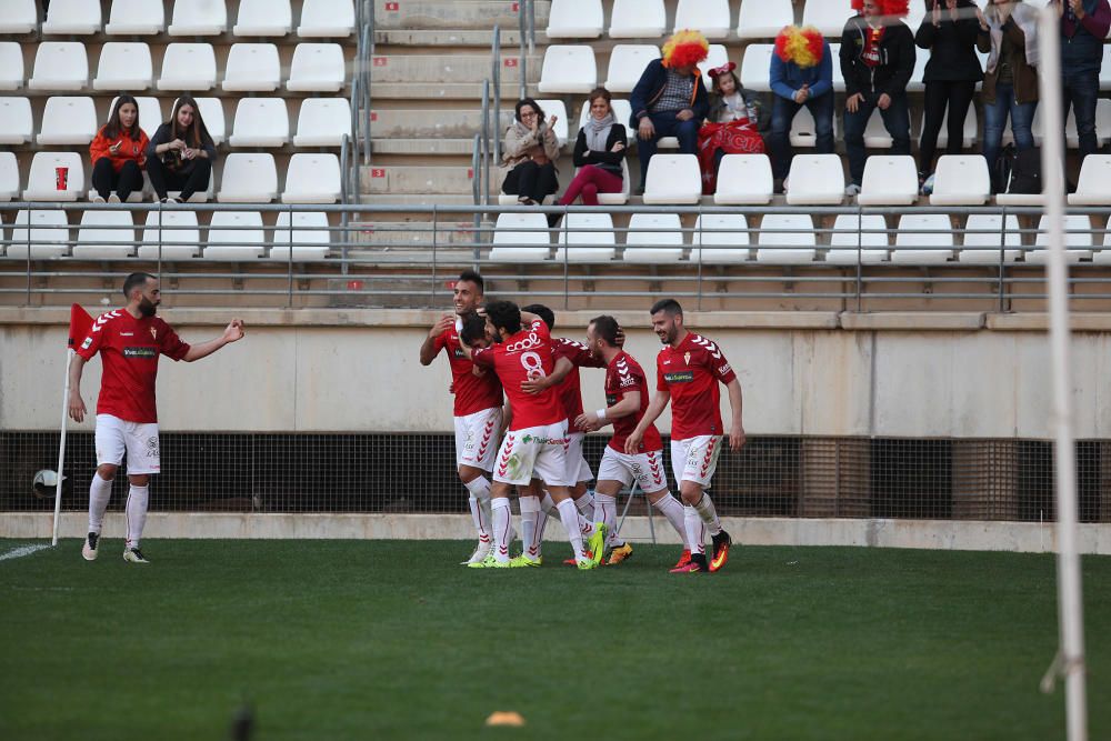 Partido entre el Real Murcia y el Recreativo