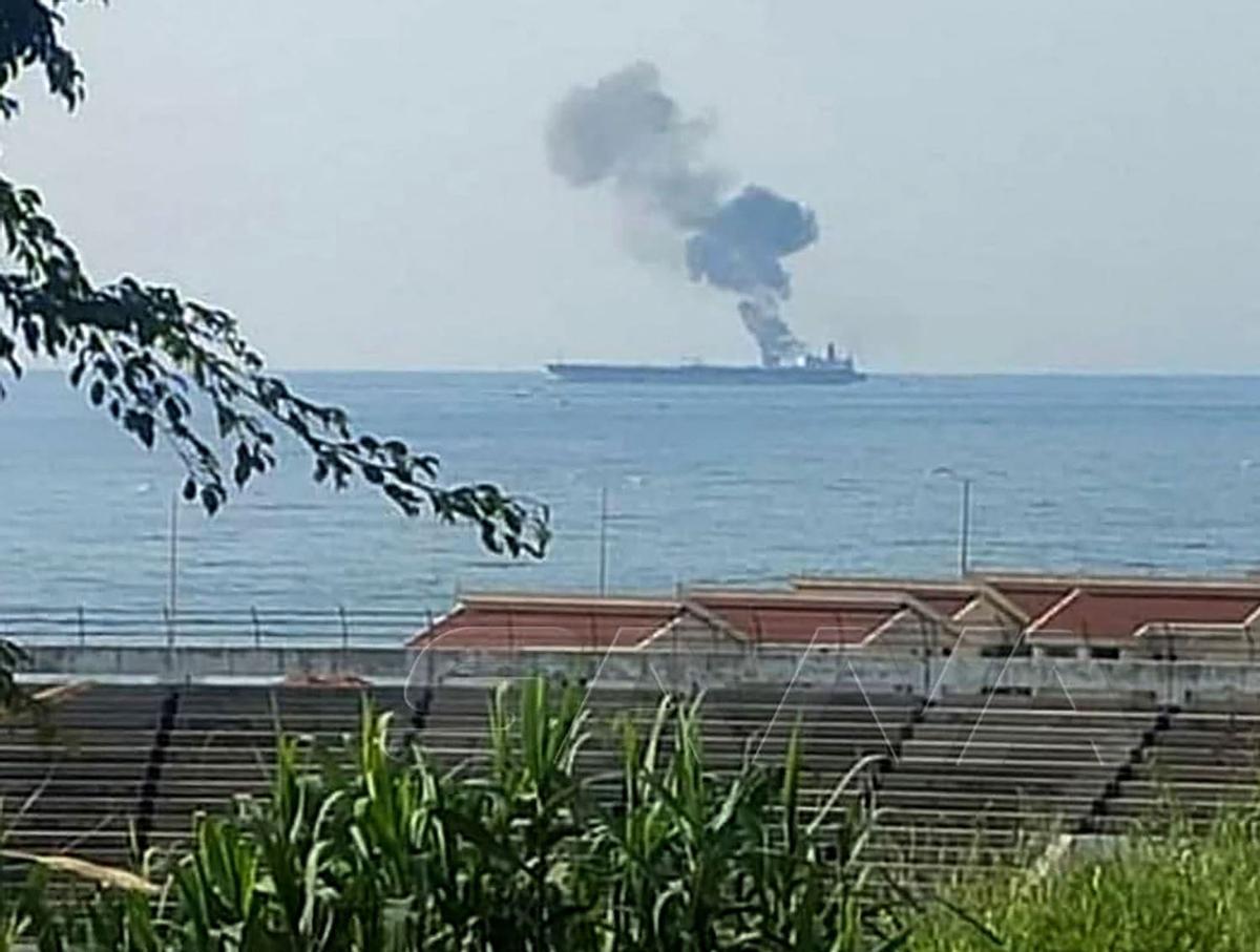 Almenys tres morts en un atac contra un petroler iranià a prop de Síria Almenys tres morts en un atac contra un petroler iranià a prop de Síria