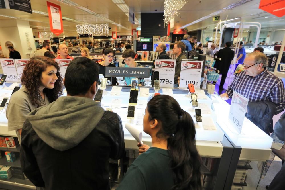 La campaña comercial Black Friday en Palma