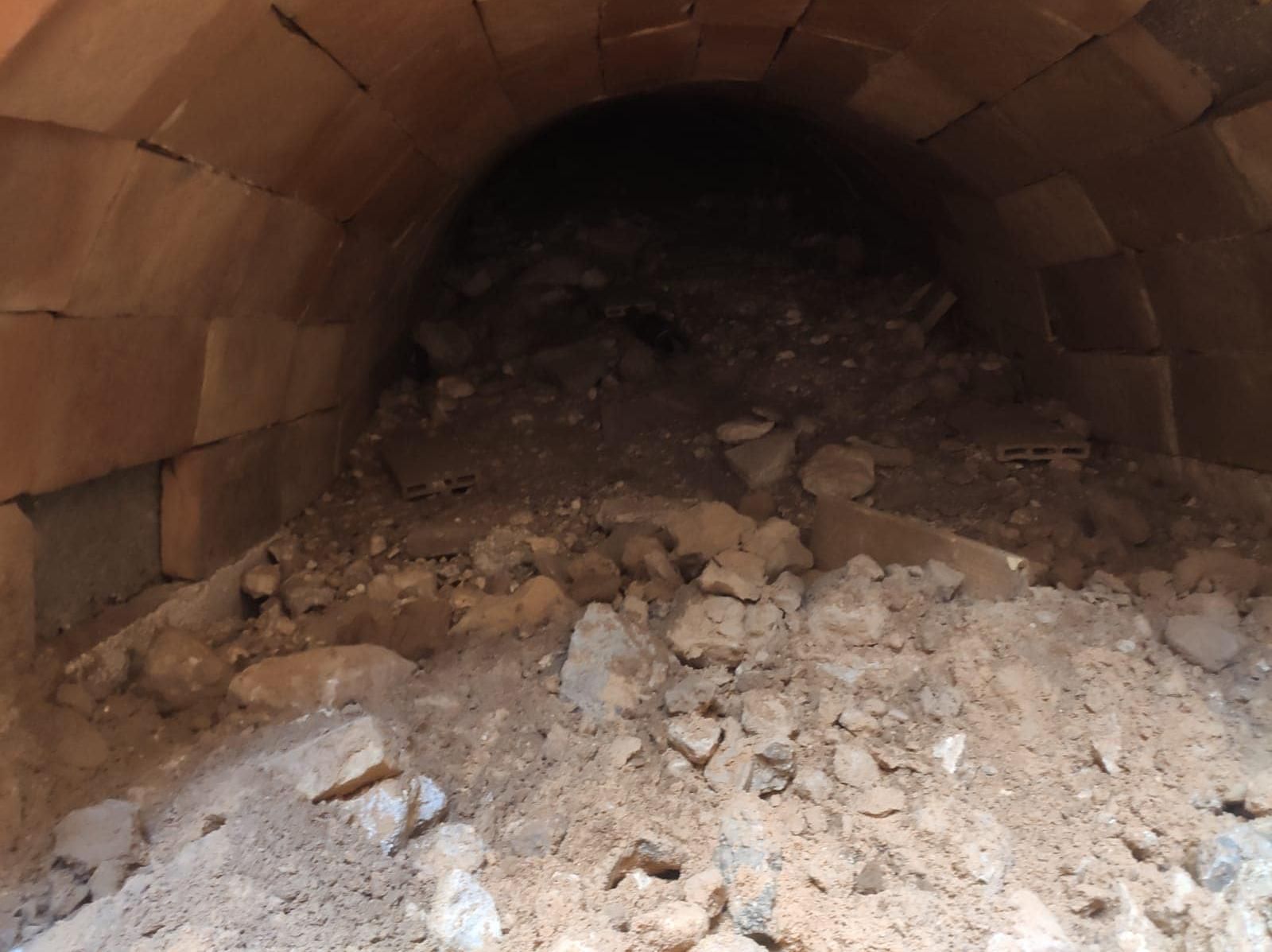 Imagen del interior del túnel de la calle Menéndez Pelayo de Villena.