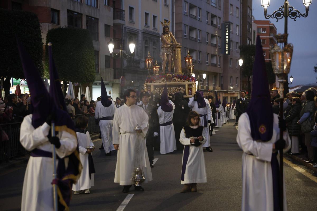 La procesión del Silencio de la Semana Santa Ovetense