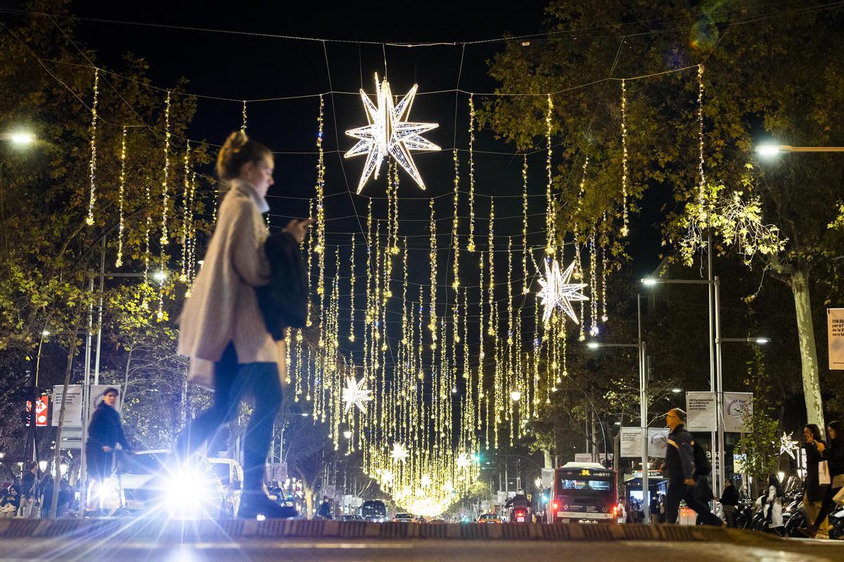 Encendido de las luces de navidad en Passeig de Gracia