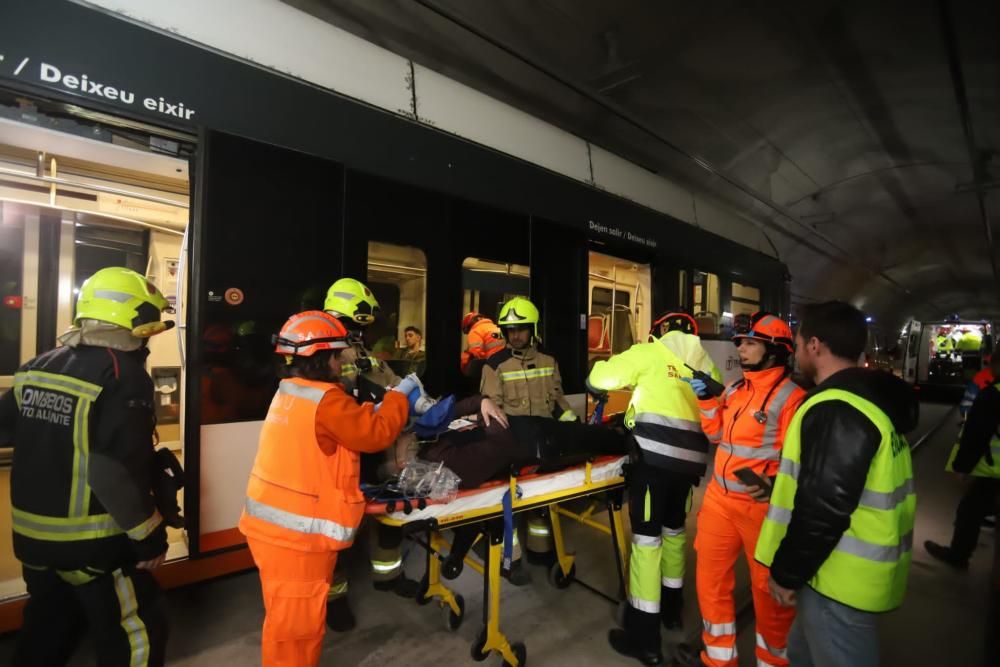 Simulacro de incendio de un tren-TRAM