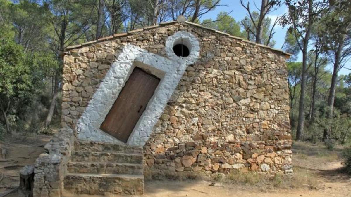 Pobles de Catalunya. Palamós - Barraca d’en Dalí (vista frontal). Albert Esteves (2018).