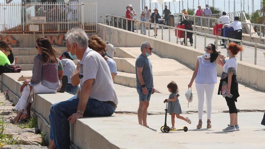 Varias personas en Valencia.