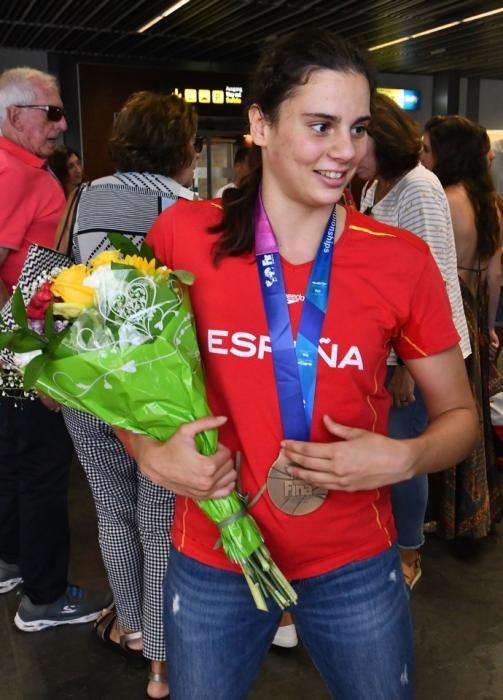 22/07/2019 TELDE.  Llegada al aeropuerto de Gran Canaria de Elena Melían, medalla en el Mundial de Sincronizada.  Fotógrafa: YAIZA SOCORRO.  | 22/07/2019 | Fotógrafo: Yaiza Socorro