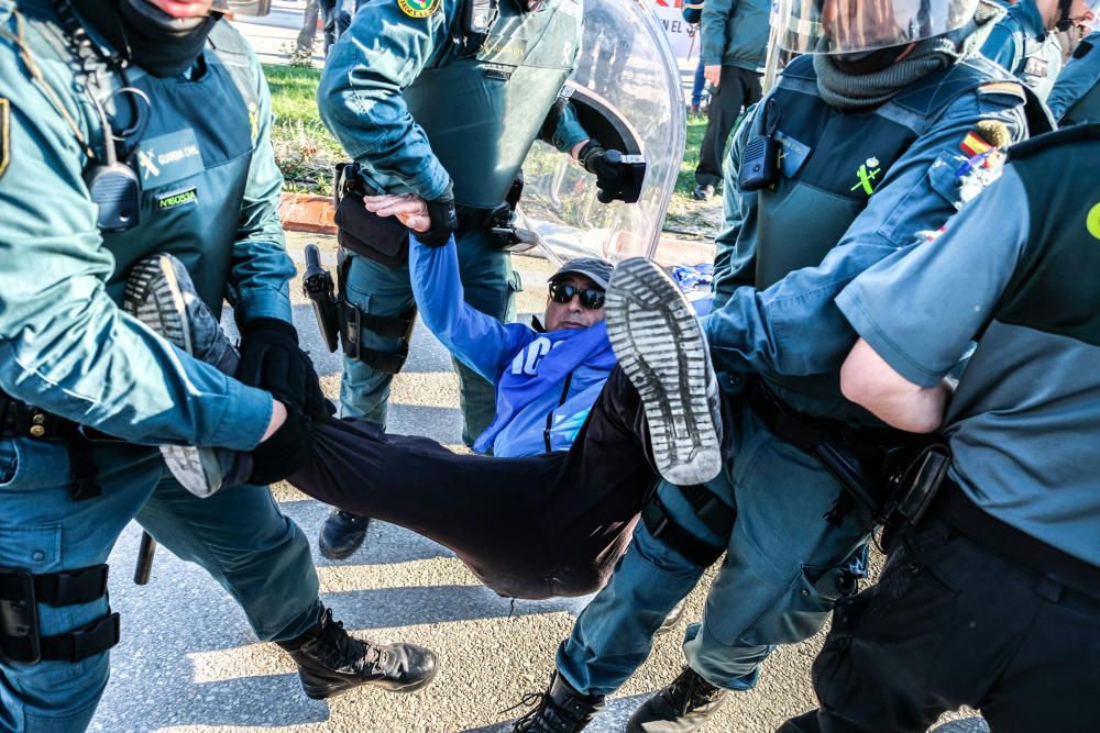 Tensión en la cárcel de Villena por la protesta de los funcionarios