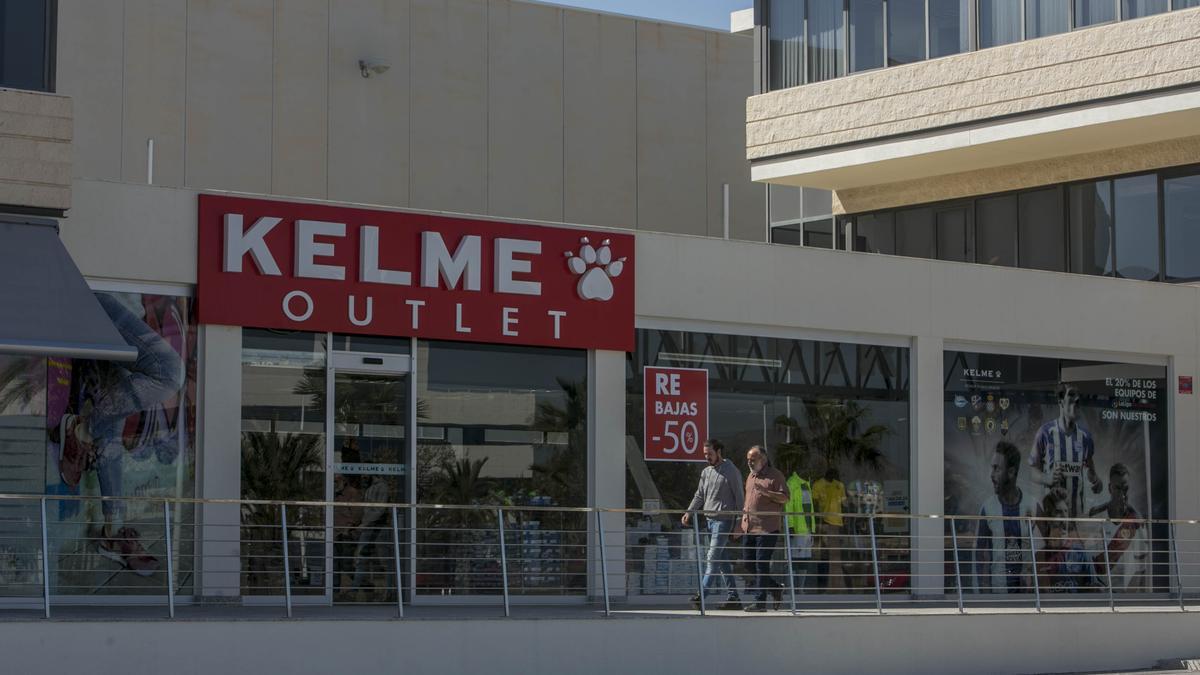 El outlet de Kelme en el Parque Empresarial de Elche.