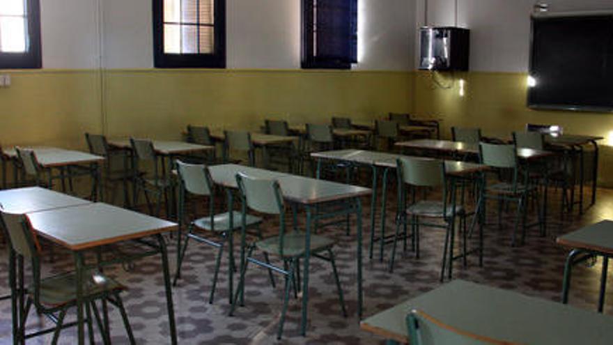 Una aula buida en una vaga anterior de la comunitat educativa.Una aula buida en una vaga d&#039;educació anterior.