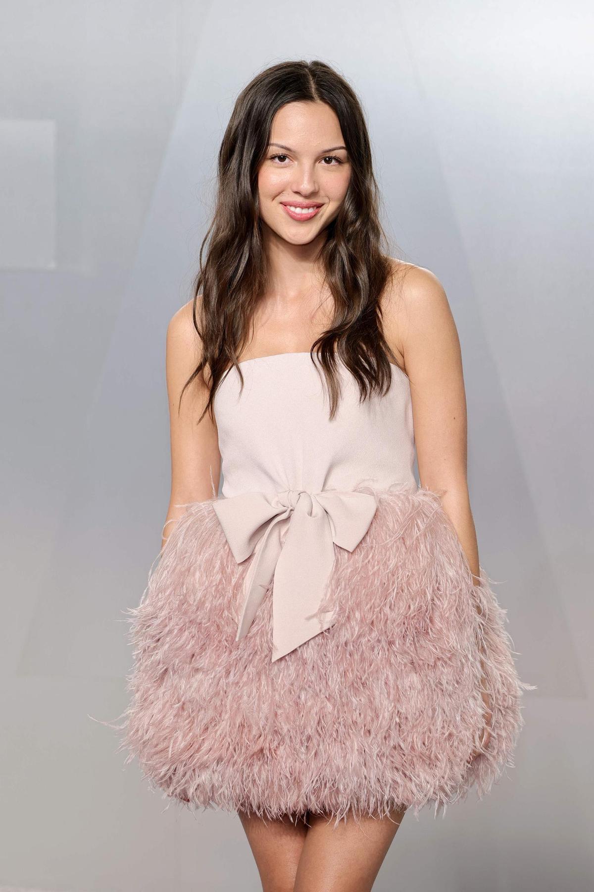 Olivia Rodrigo en la alfombra roja de la fiesta de Vanity Fair tras los Oscar 2026 en Los Ángeles