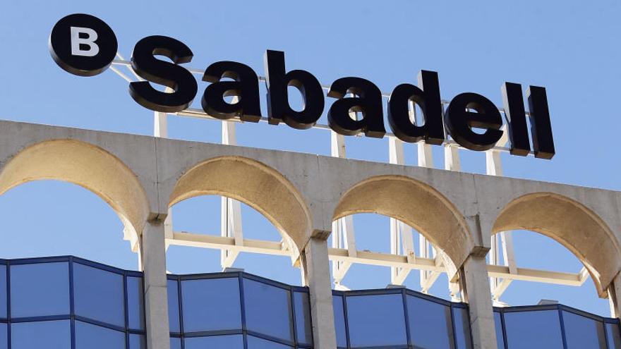 El Sabadell, el primer banco español que integra los servicios de AmazonPay