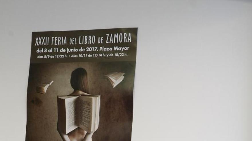 Podemos insiste: el cartel de la Feria del Libro de Zamora es &quot;desacertado y sexista&quot;