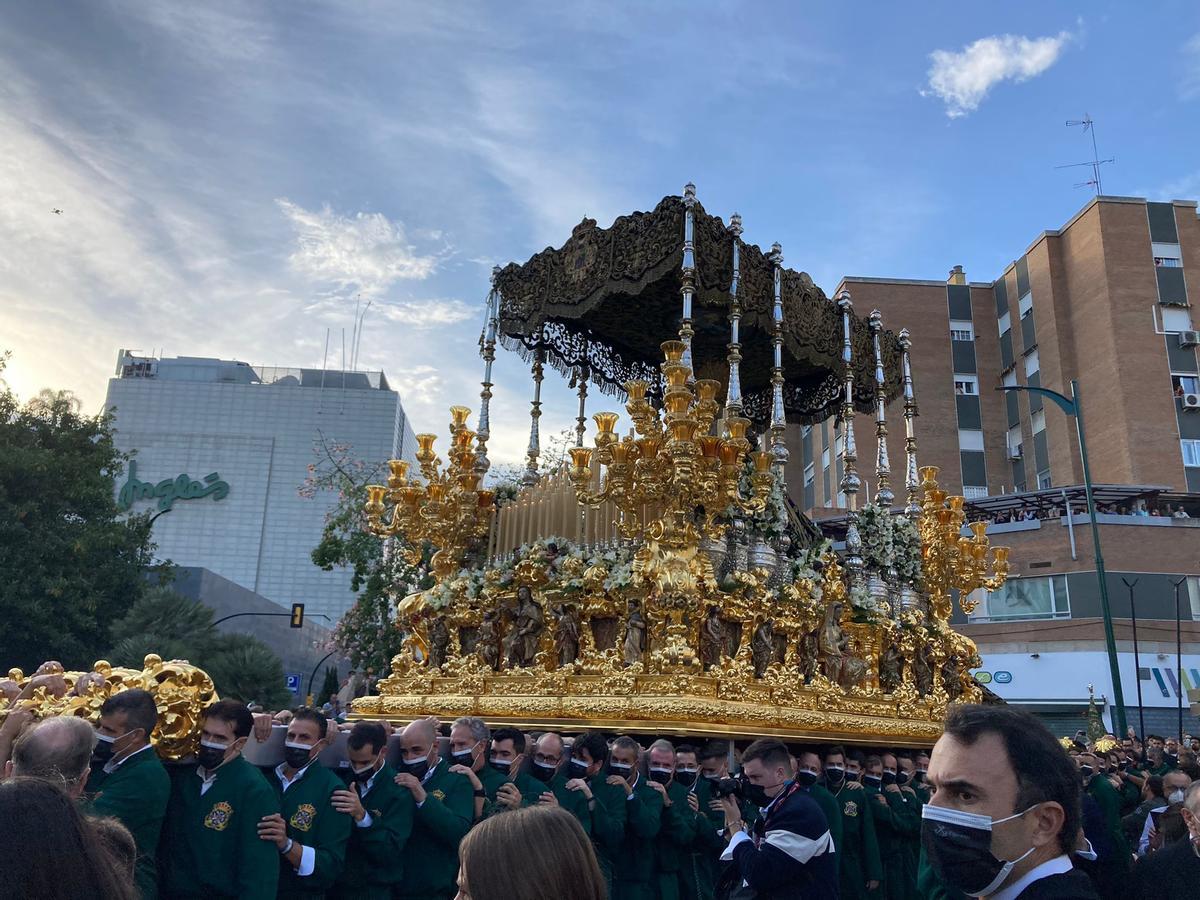 Procesión Magna de Málaga | Salida de la Esperanza