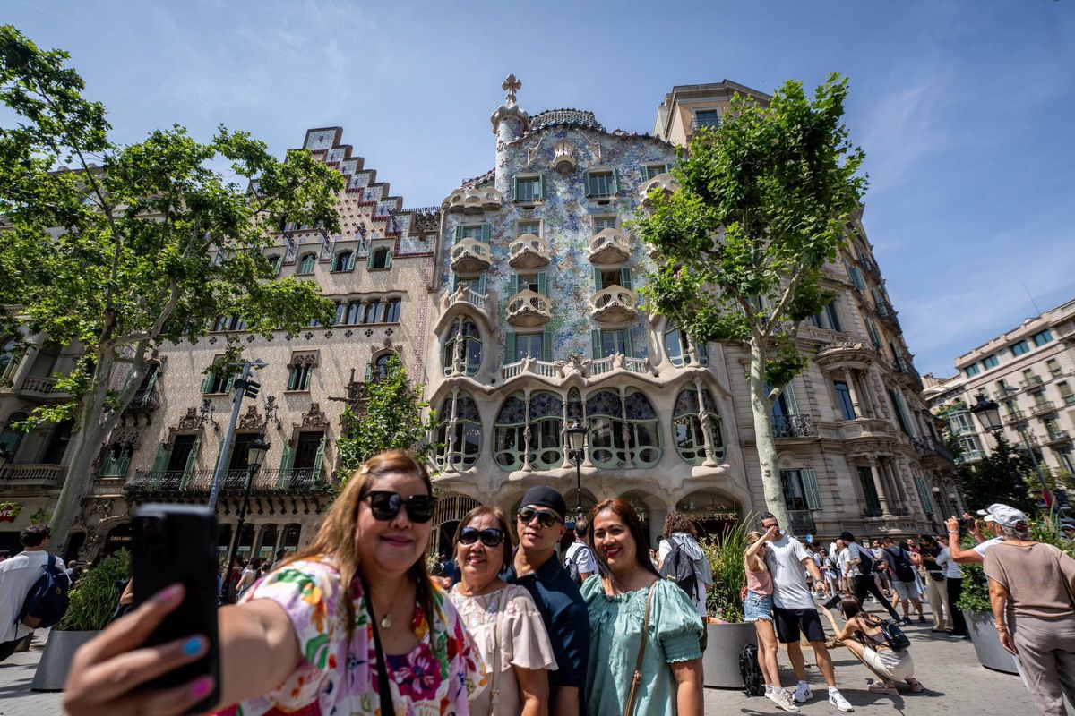 La Casa Batlló recupera sus colores originales