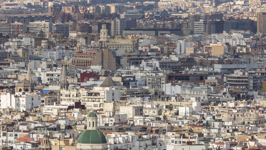 Más de 62.000 familias valencianas se enfrentan a una subida del alquiler de 223 euros al mes