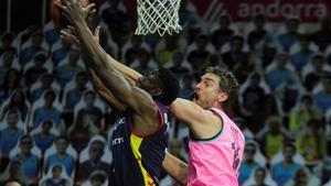 Bolmaro i Gasol impulsen el Barça a un solvent triomf a Andorra