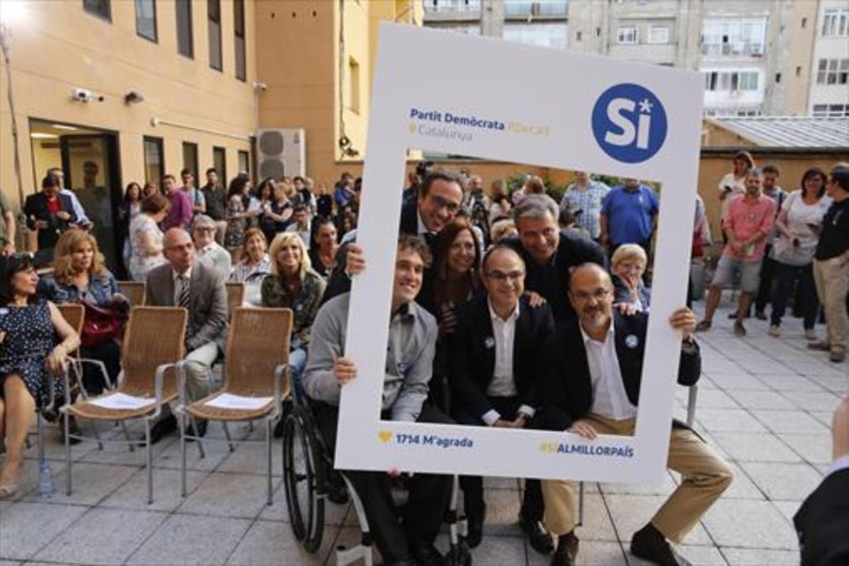 Una imagen del acto del inicio de la campaña del PDECat por el ’sí’ al referéndum y a la independencia. 