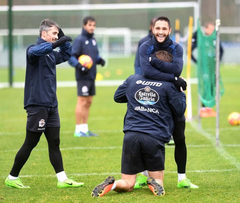 El Dépor cierra entrenándose una semana sin fútbol