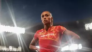 Ana Peleteiro y el 4x400 mixto se meten en sus finales