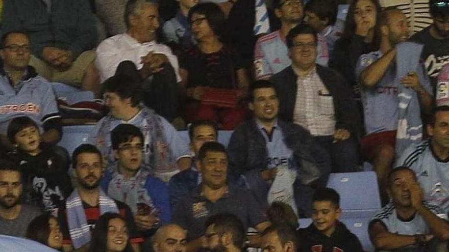 Aficionados del Celta, en un partido en Balaídos. // Jorge Santomé