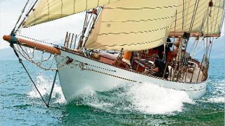 Una imatge del veler Eilean, que s&#039;ha pogut veure aquests dies a Sant Feliu de Guíxols.