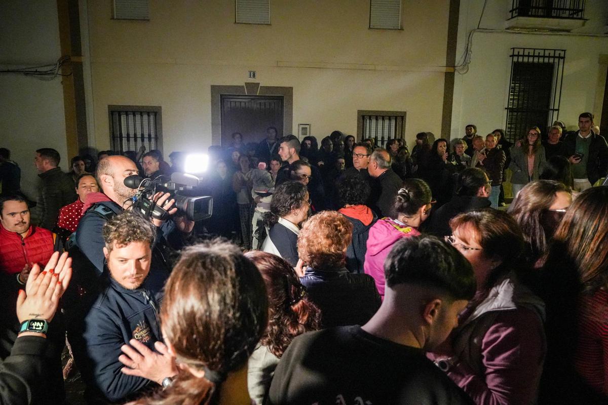 Fotogalería | El despliegue de la UCO en Hornachos, en imágenes