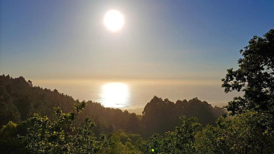 Atardecer en Santa María de Oia, hoy // Marta G. Brea