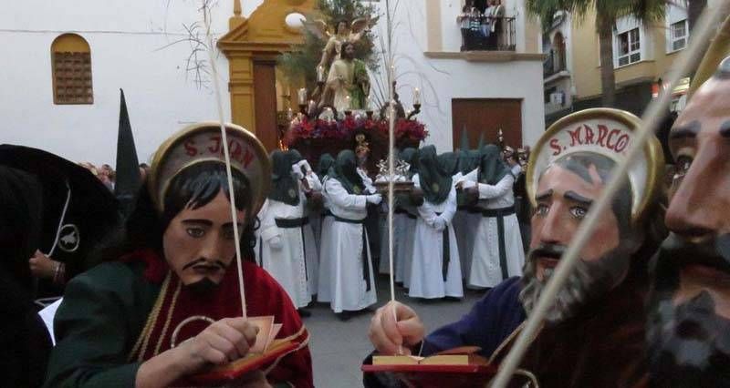 Las imágenes del Lunes Santo en la provincia