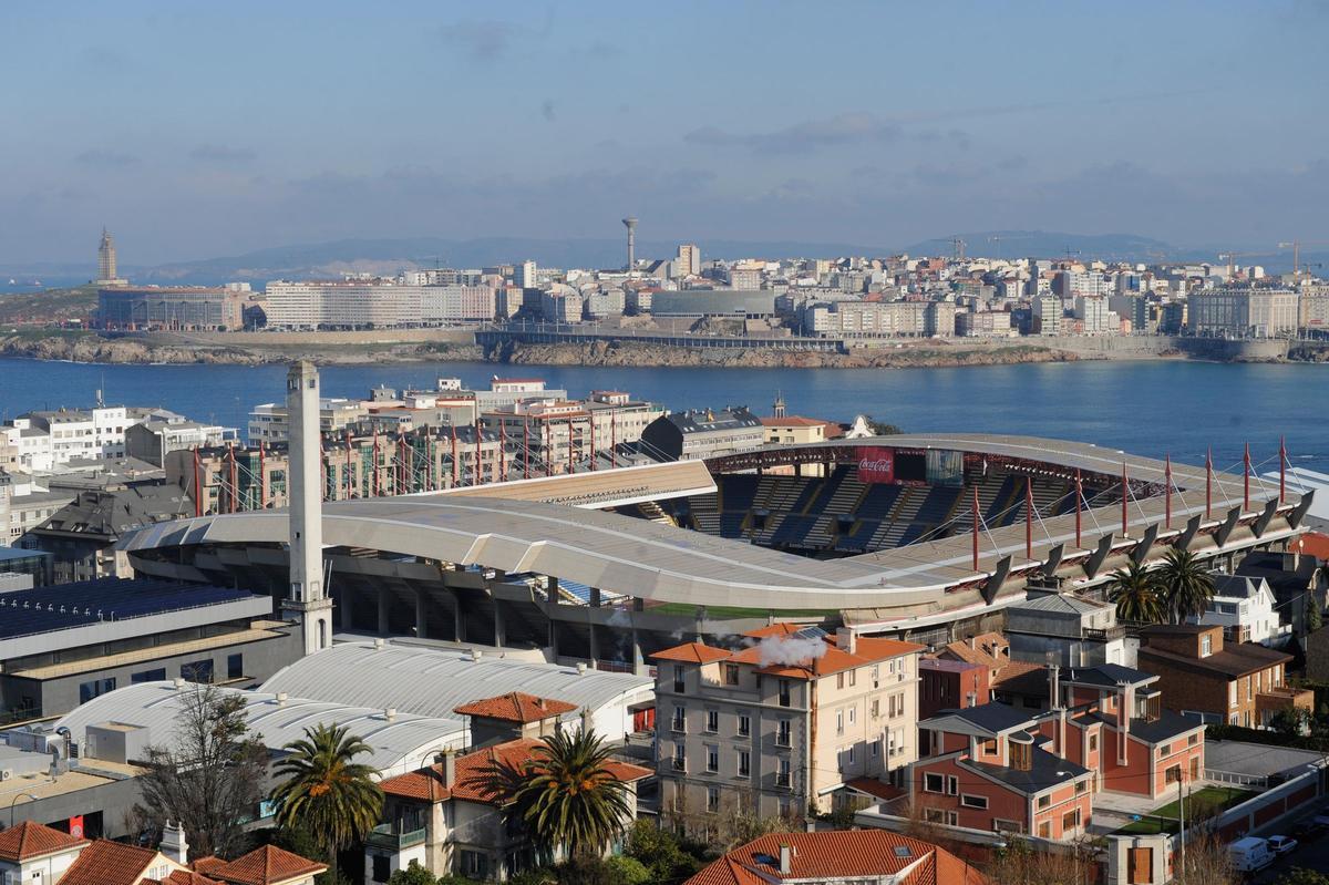 Vista general de Riazor antes del cambio de 2018.