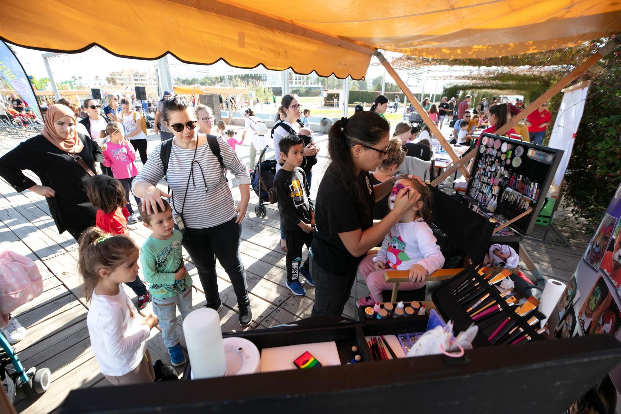 Mira aquí las imágenes de las actividades por el Día Mundial de la Infancia en Santa Eulària