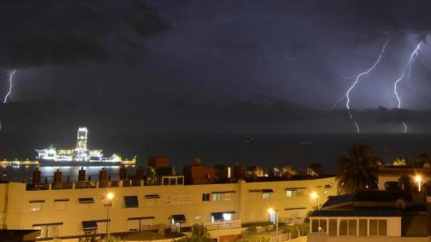 Prealerta por tormentas en Canarias