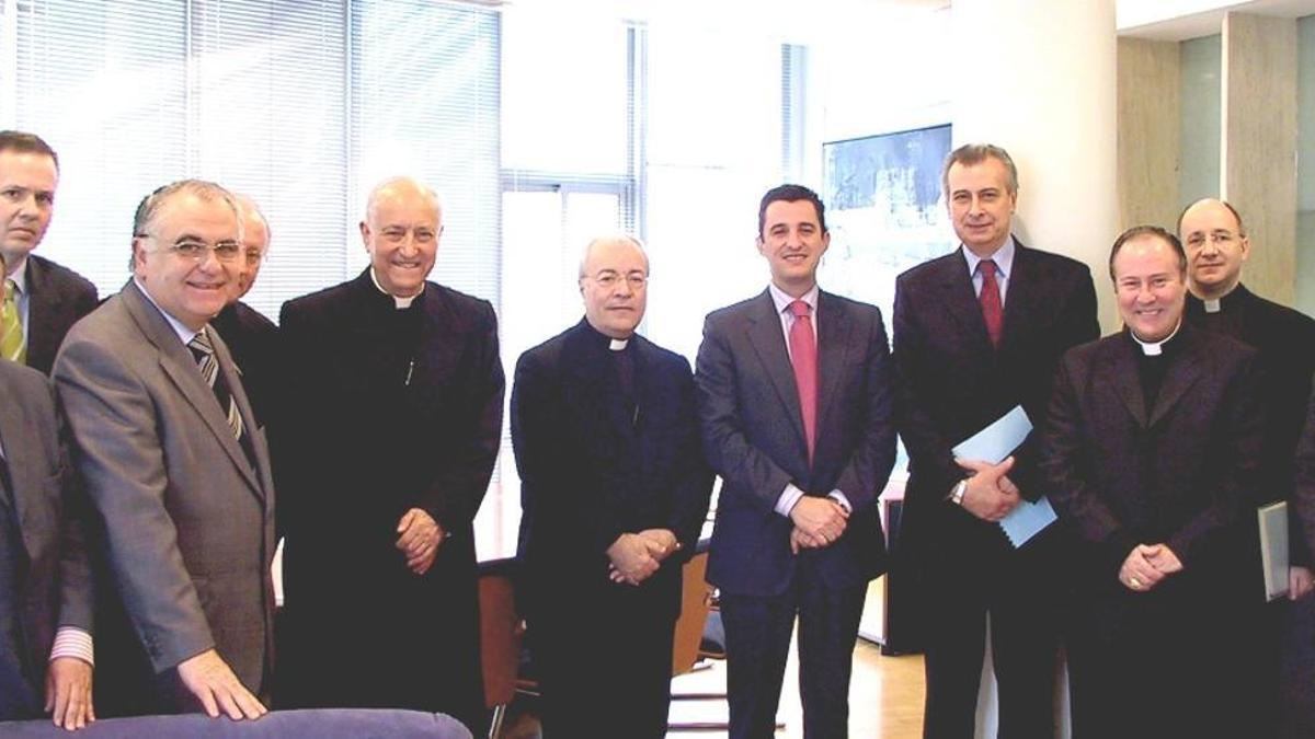 Visita de responsables de RTVV (algunos condenados, como el director general Pedro García) y de Juan Cotino al Vaticano durante los preparativos de la visita del papa a València en 2006.