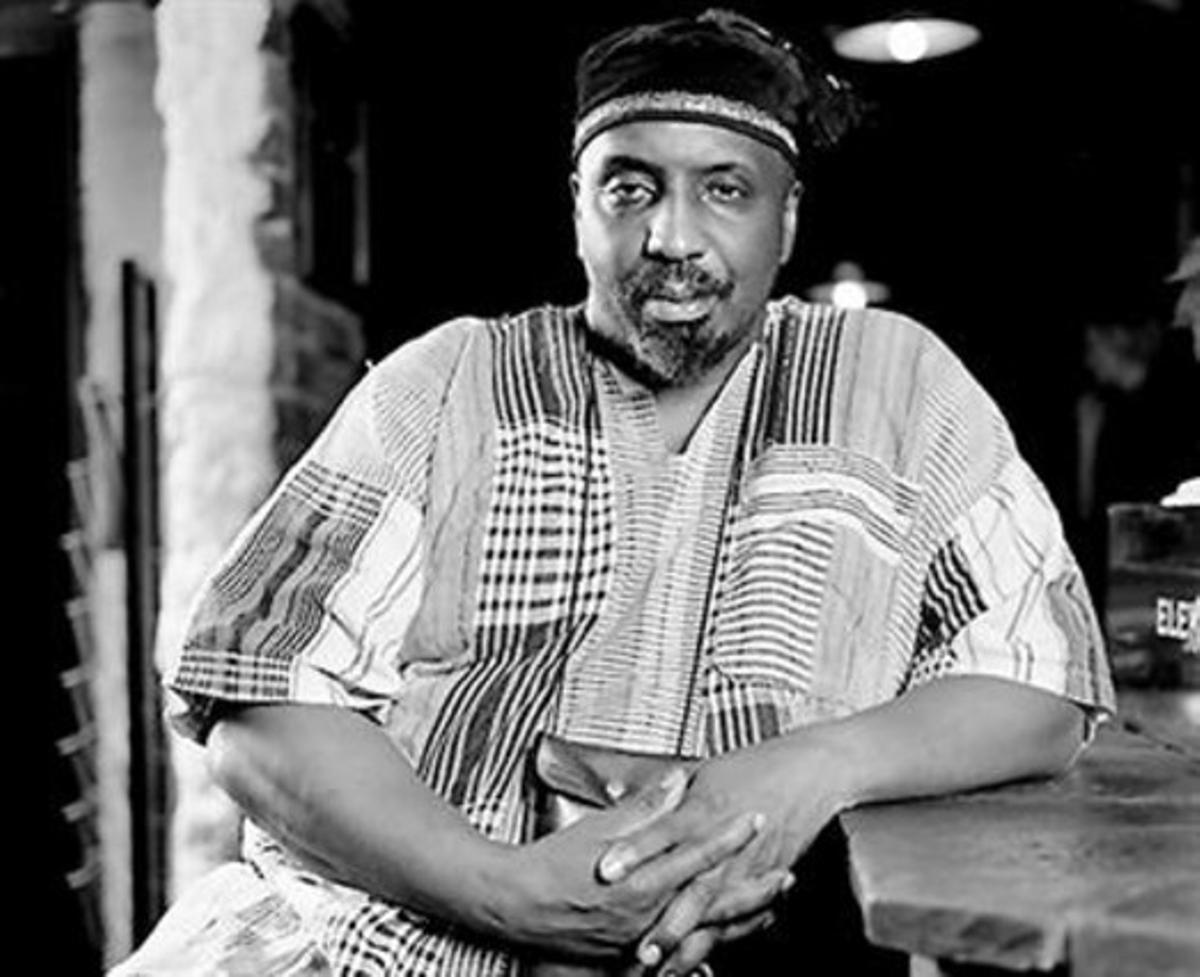 33 Enorme currículo 8 William Parker, un gurú de la escena neoyorquina. 33 Enorme currículo 8 William Parker, un gurú de la escena neoyorquina.