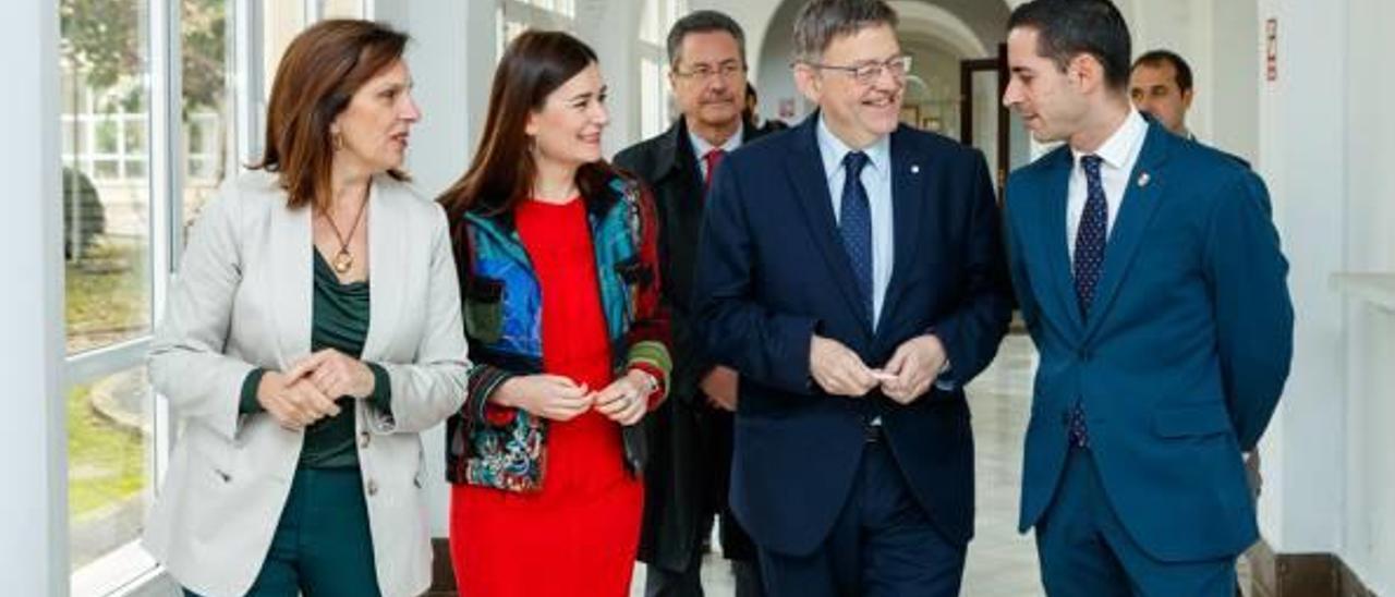 Martínez, Montón, Puig y Bielsa, durante la presentación del proyecto del hospital en 2016.