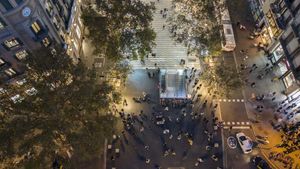 Vista aèria de les Rambles de nit