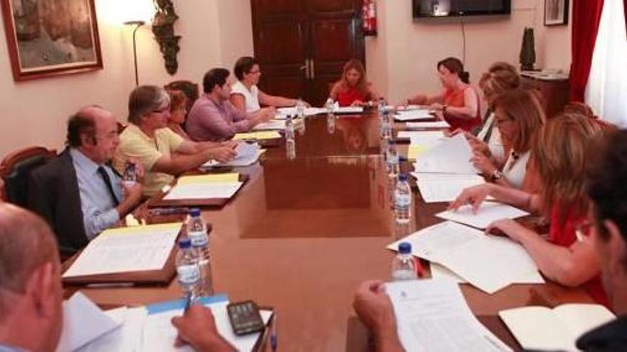 Reunión de la comisión del Pacto Local.