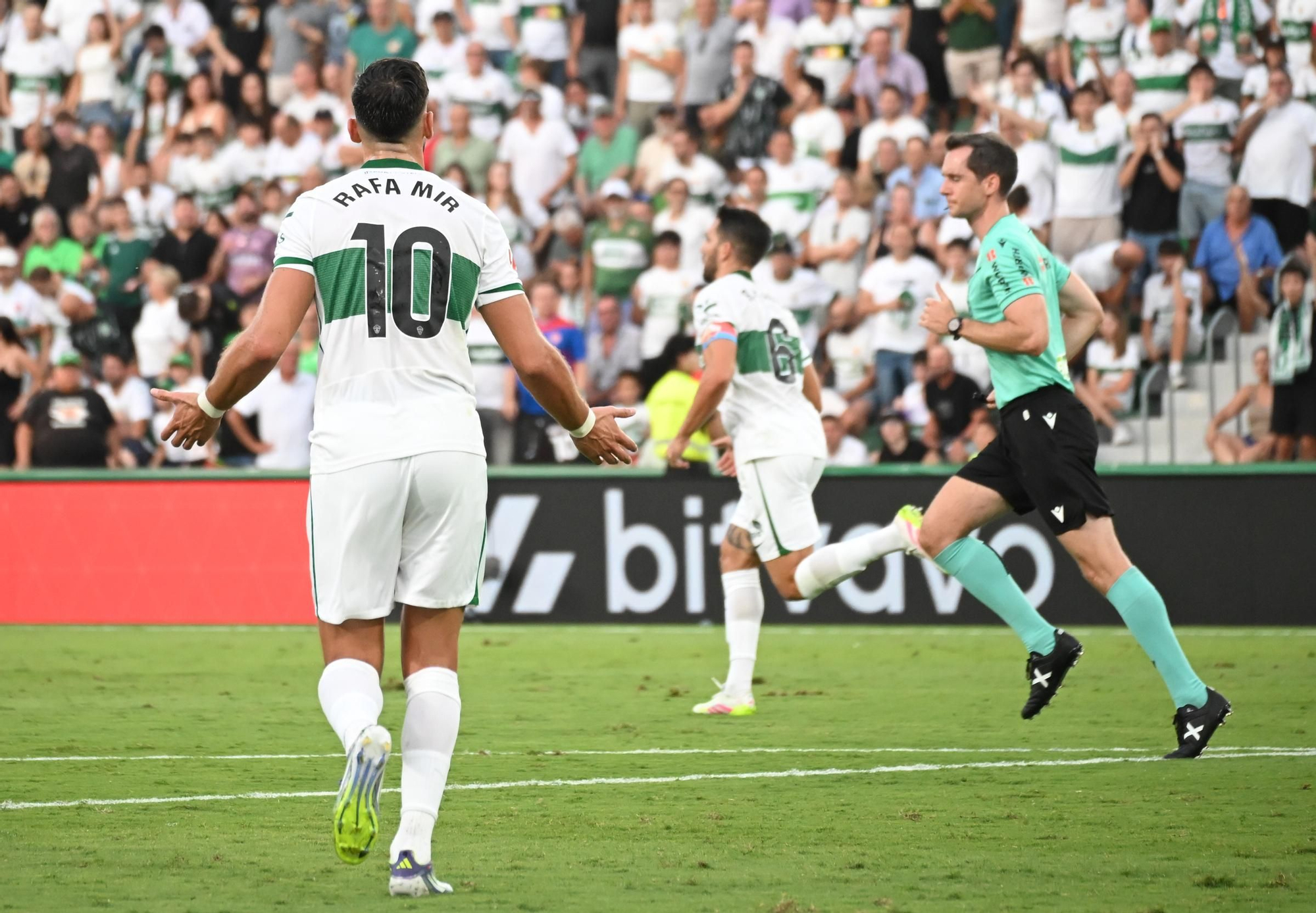 Las mejores imágenes del la victoria del Elche CF frente al Levante (2-0)