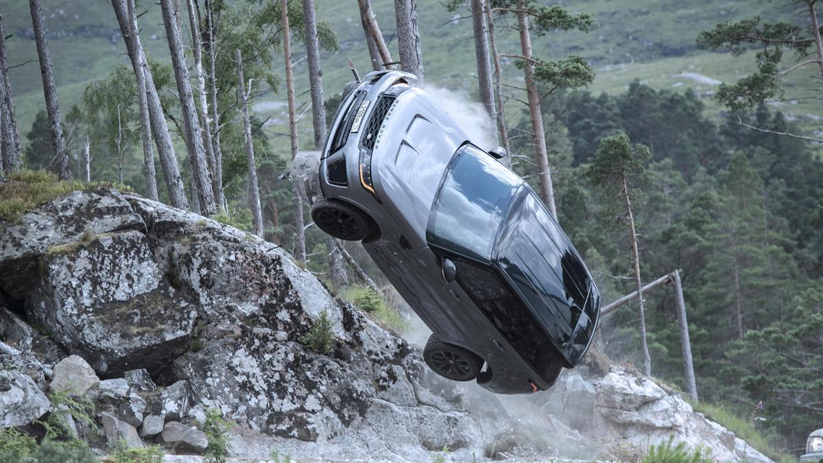 Imágenes inéditas del Range Rover Sport SVR en la nueva película de James Bond