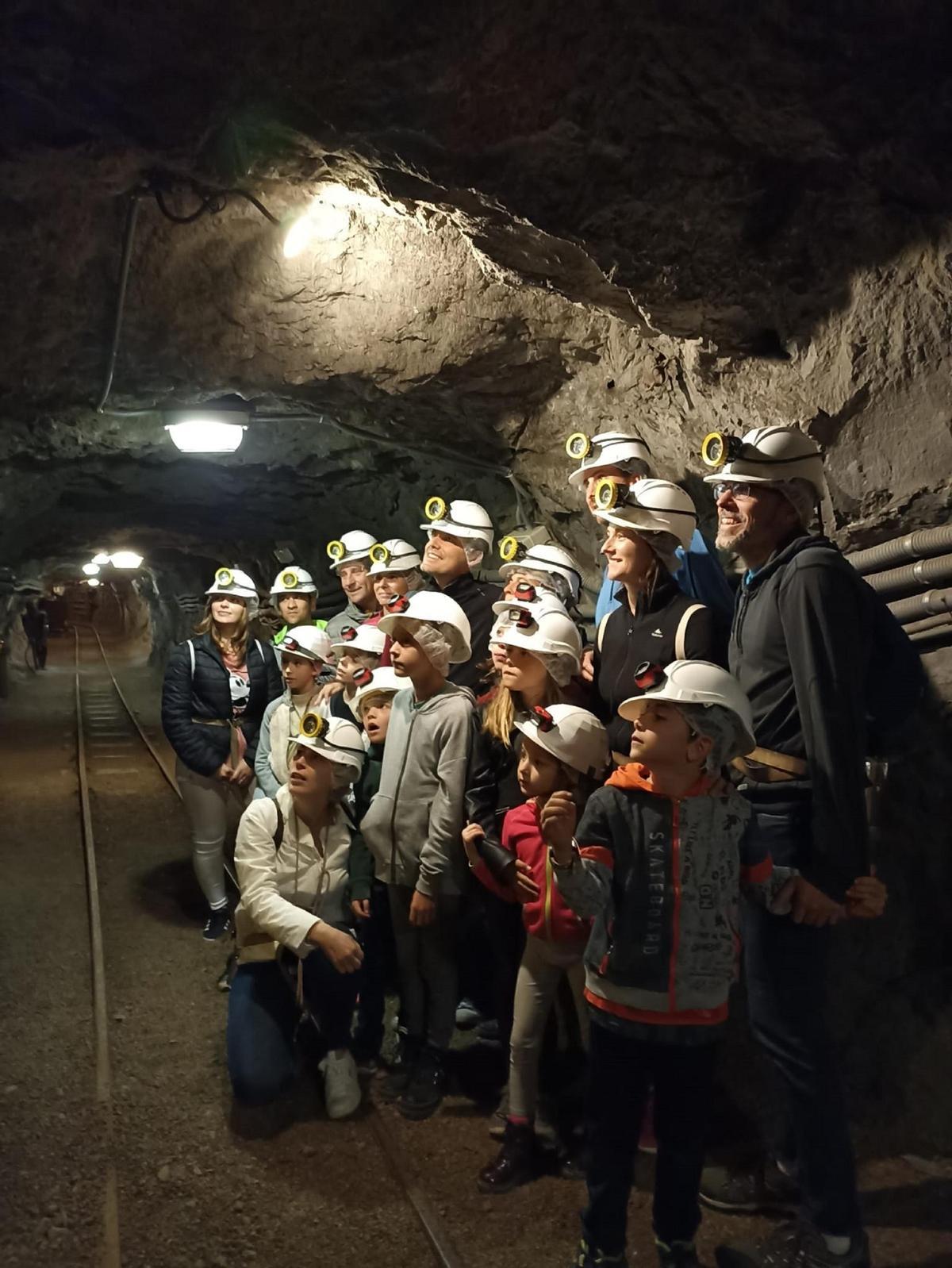 El Museo Minero de Escucha es ideal para visitar en familia, con amigos o para centros educativos, y sus profesionales adaptan las explicaciones en función del perfil de visitante.
