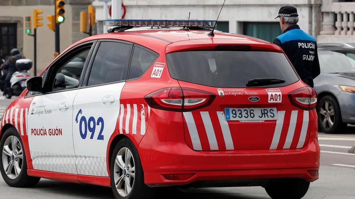 Detenida en Gijón por agredir a un agente que le instó a ponerse la mascarilla