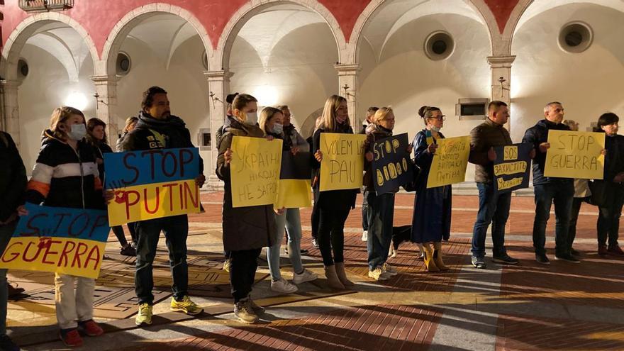 Imatge d’arxiu d’una protesta contra la guerra d’Ucraïna a Castelló d’Empúries.