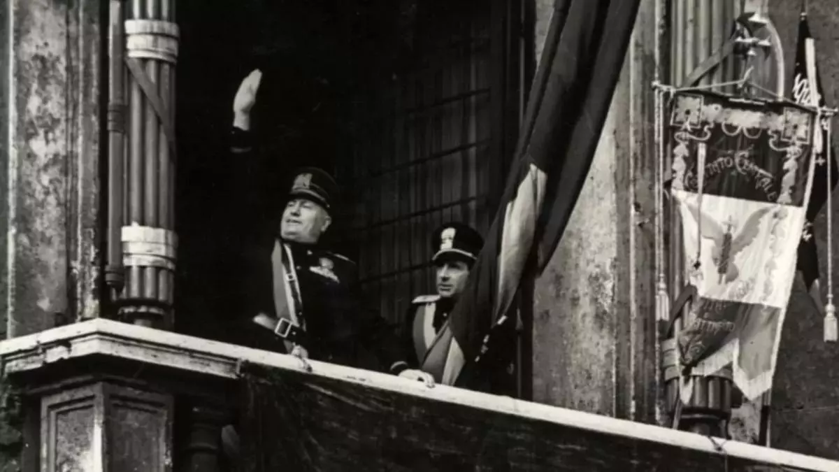 El jefe indio que engañó a Mussolini y otros momentos bochornosos del fascismo