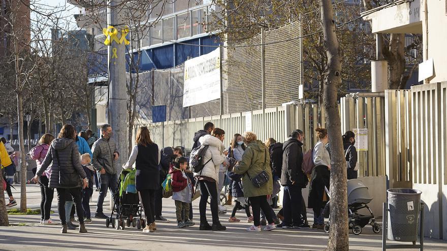 L’avançament del calendari escolar, sense aval als centres