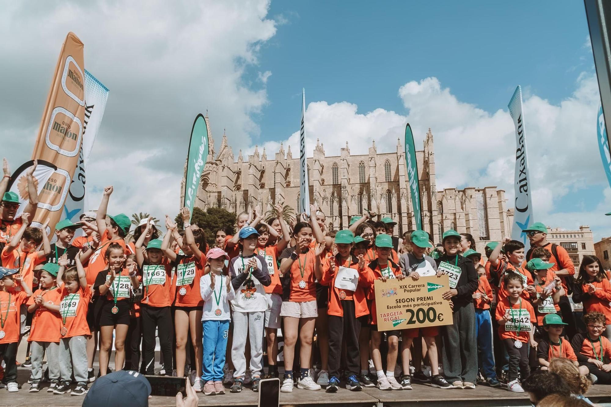 Más de 2000 personas participan en la Cursa Popular El Corte Inglés